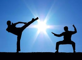 NBA最新传闻：安东尼·戴维斯受伤后，老鹰转向独行侠其他交易目标